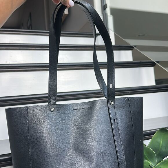 Rebecca Minkoff Genuine Leather Shoulder Tote Adjustable Snap Closure Spacious - Picture 5 of 12